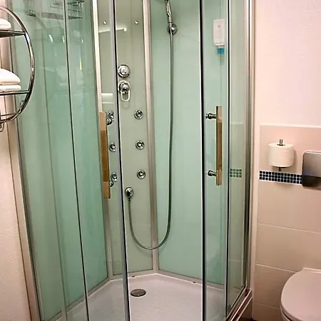 Hotel-landgasthof Ploss فندق 3*