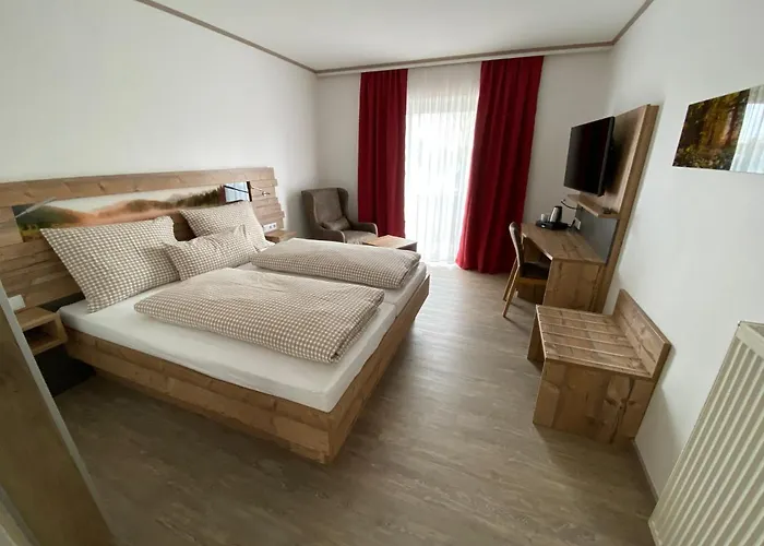 Ξενοδοχείο Hotel-landgasthof Ploss Schonwald (Bavaria)